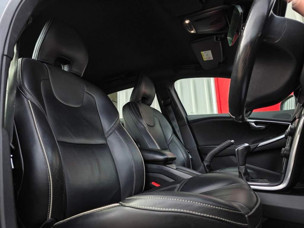 Used Volvo V40 2015 for sale - 77880079: Photo 11