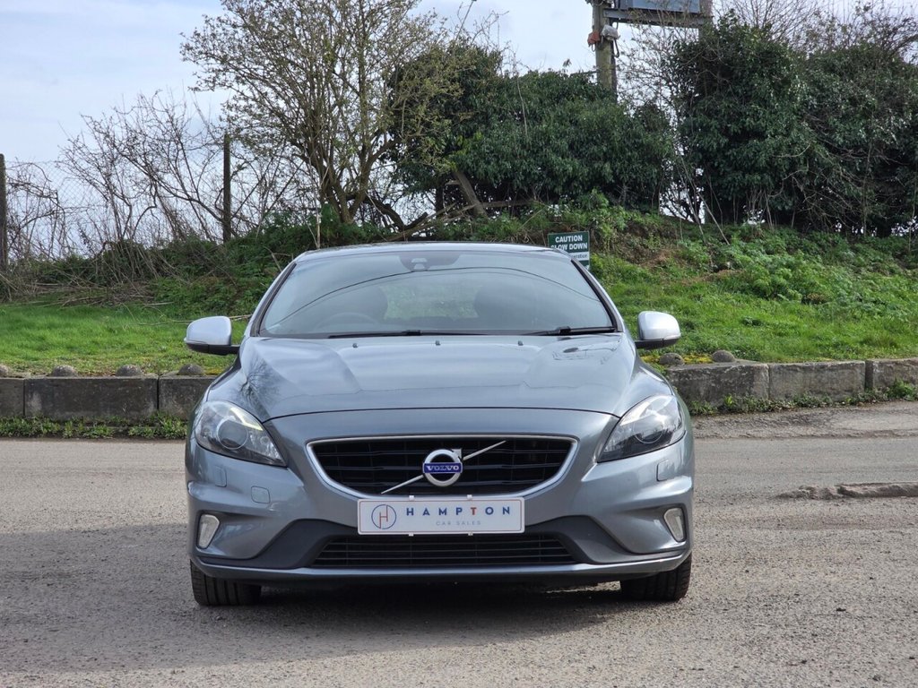 Used Volvo V40 2015 for sale - 77880079: Photo 3