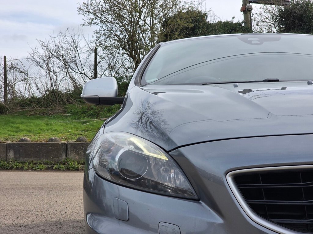 Used Volvo V40 2015 for sale - 77880079: Photo 33