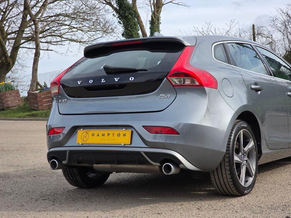 Used Volvo V40 2015 for sale - 77880079: Photo 36