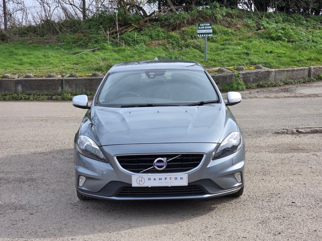 Used Volvo V40 2015 for sale - 77880079: Photo 4