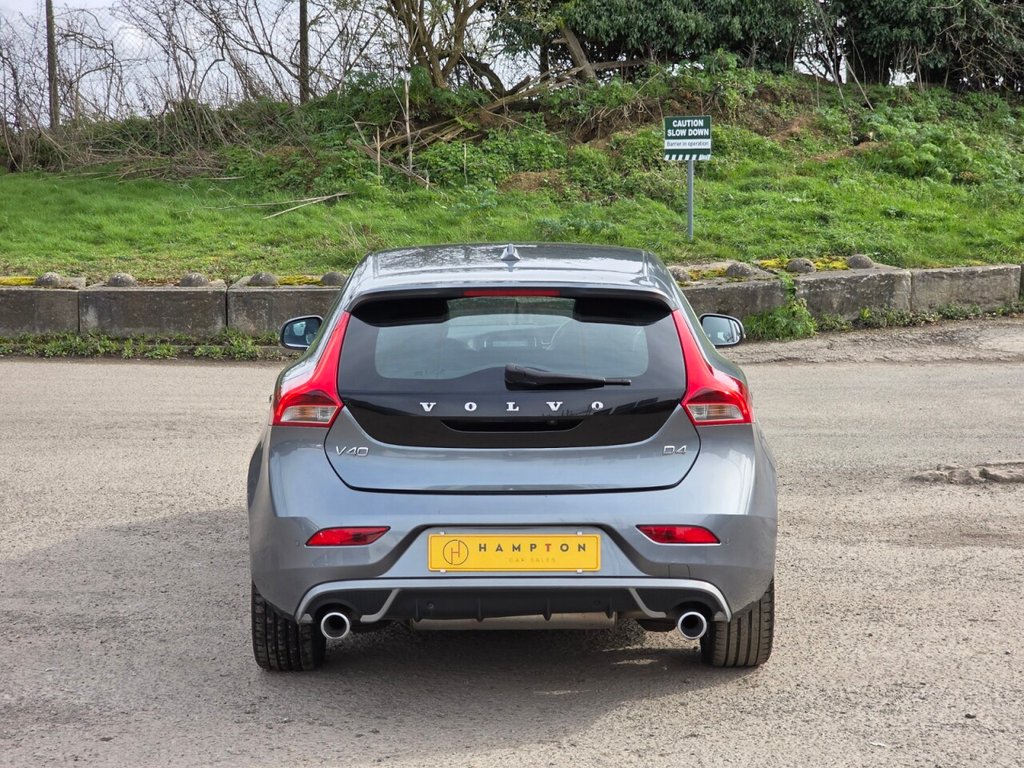 Used Volvo V40 2015 for sale - 77880079: Photo 9