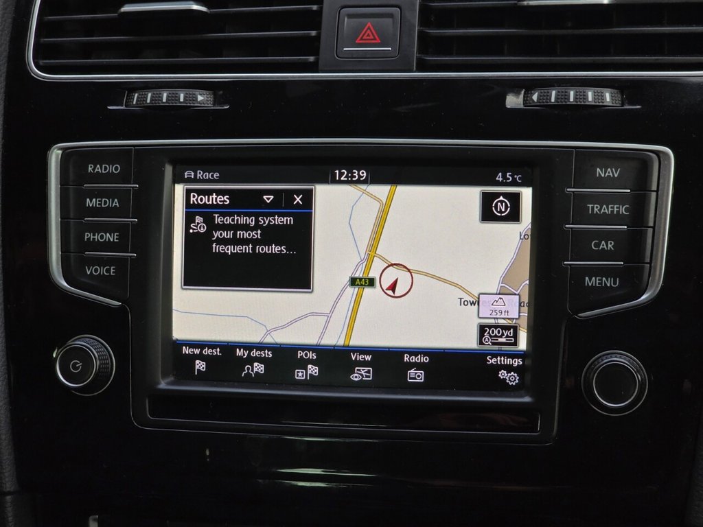 Used Volkswagen Golf 2016 for sale - 77133438: Photo 25