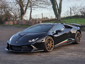 Used Lamborghini Huracan 2017 for sale - 78331005: Photo