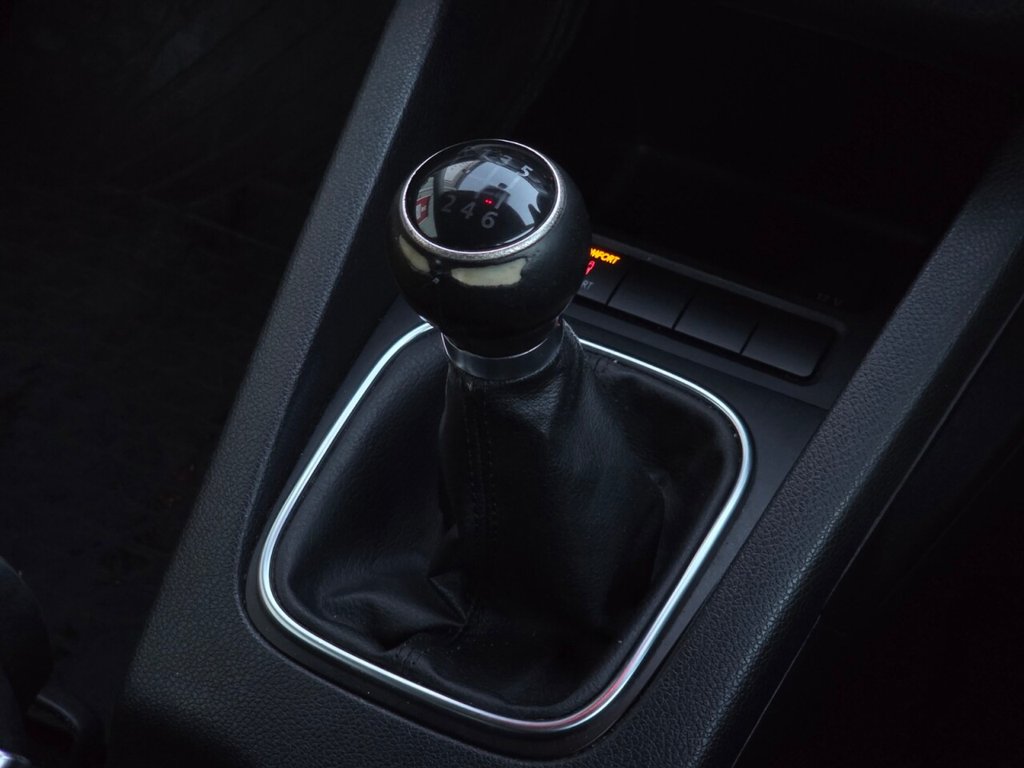 Used Volkswagen Scirocco 2010 for sale - 77313270: Photo 27