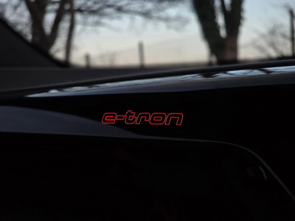 Used Audi RS e-tron GT 2021 for sale - 77608674: Photo 25