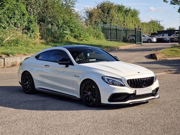 Used Mercedes-Benz C-Class 2018 for sale - 74734420: Photo 2