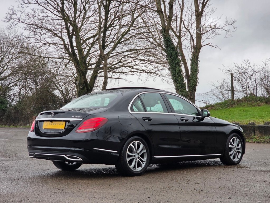Used Mercedes-Benz C Class 2015 for sale - 77632028: Photo 10