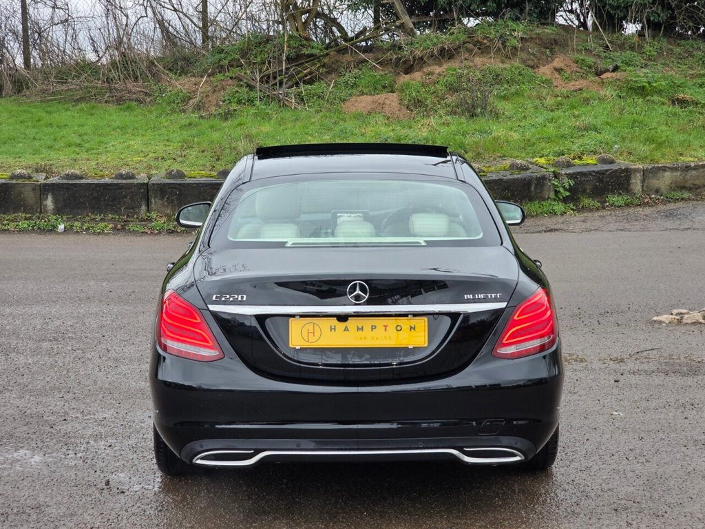 Used Mercedes-Benz C Class 2015 for sale - 77632028: Photo 9