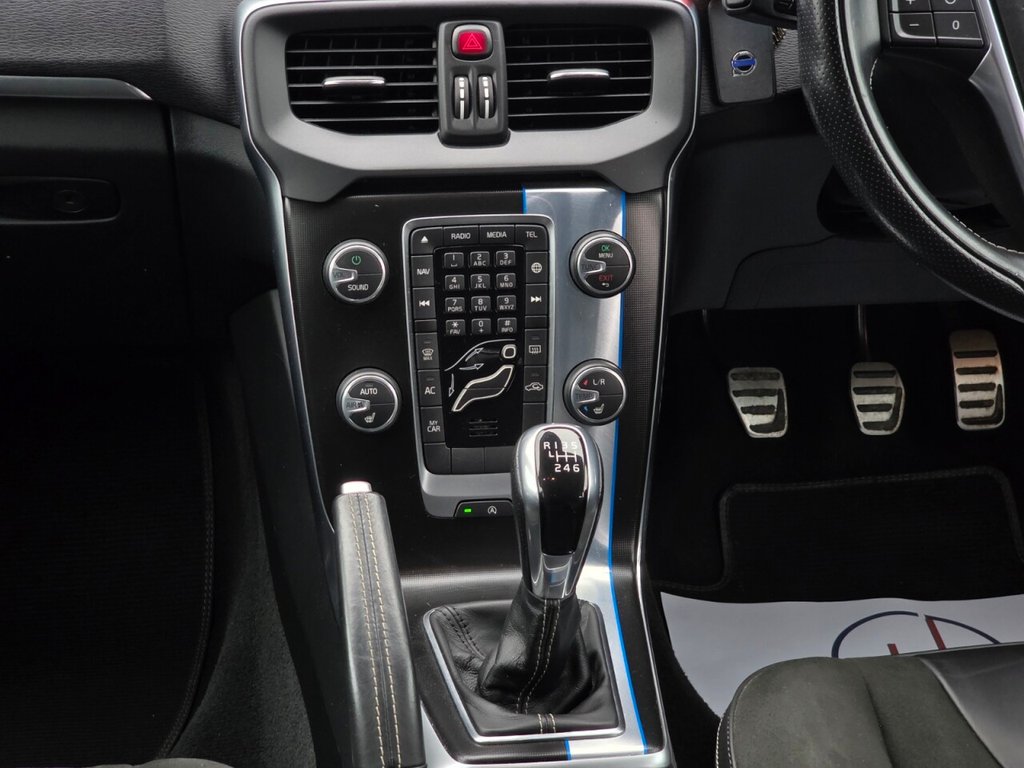 Used Volvo V40 2014 for sale - 77780526: Photo 15