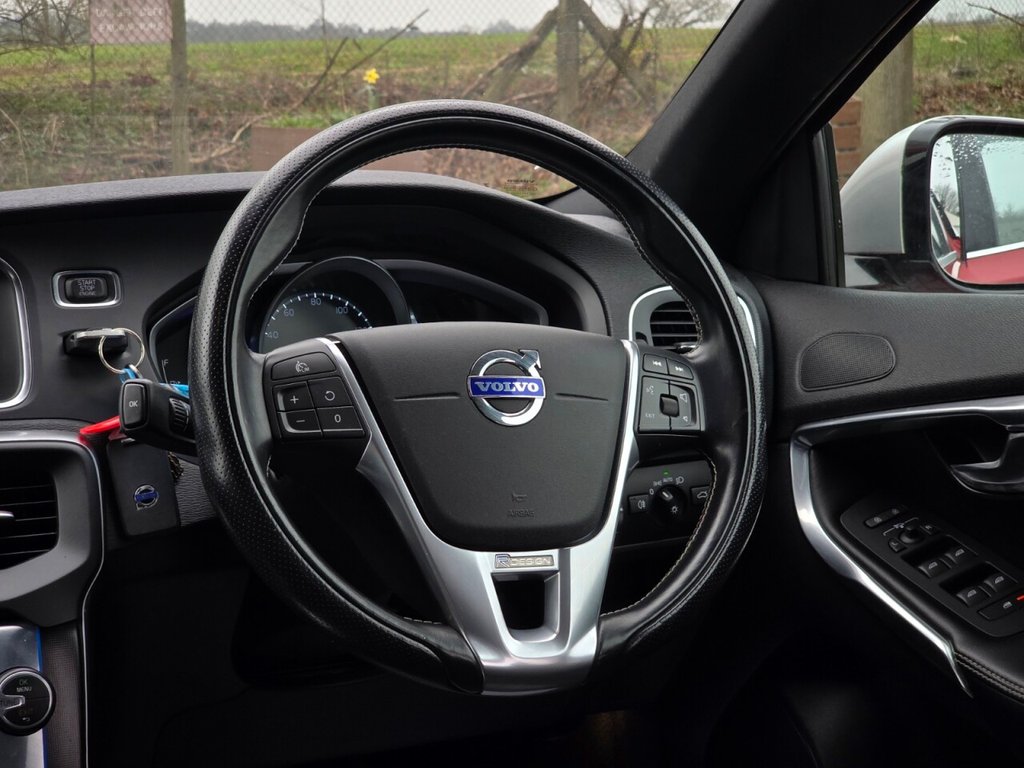 Used Volvo V40 2014 for sale - 77780526: Photo 17