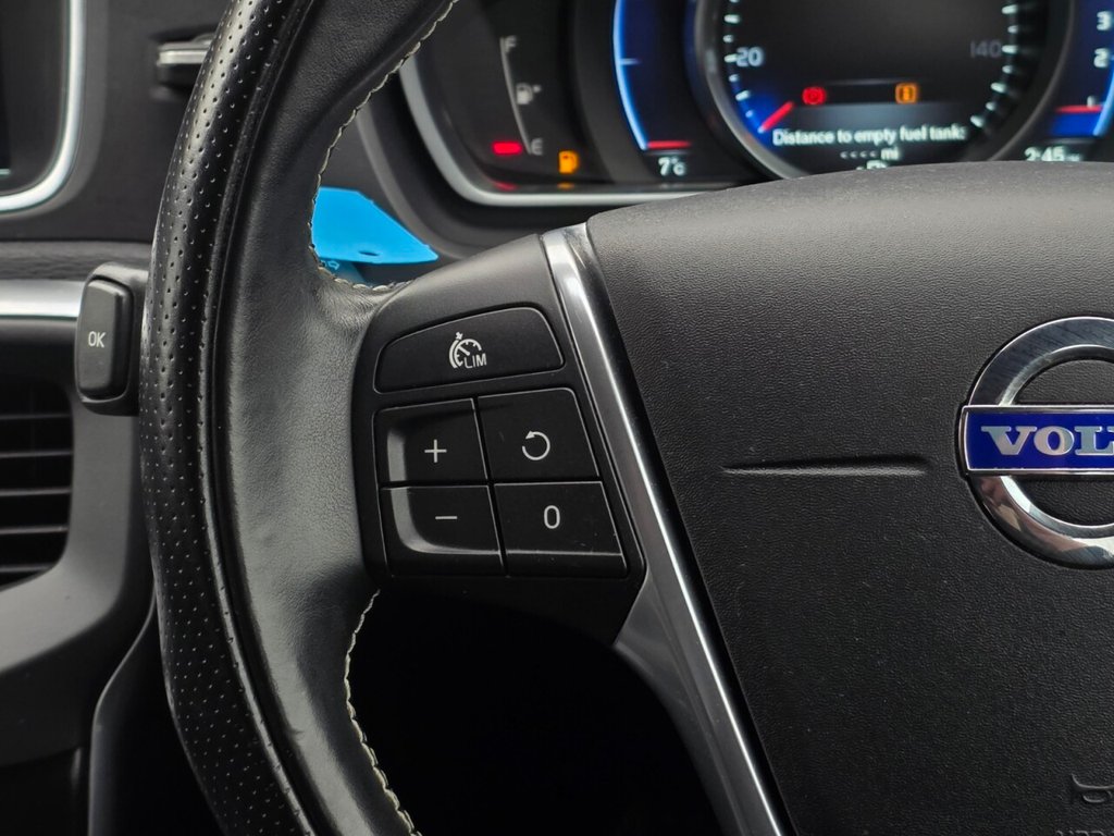 Used Volvo V40 2014 for sale - 77780526: Photo 18