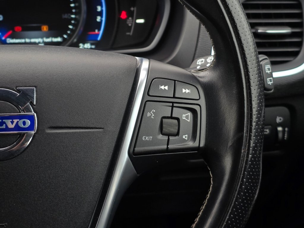 Used Volvo V40 2014 for sale - 77780526: Photo 19