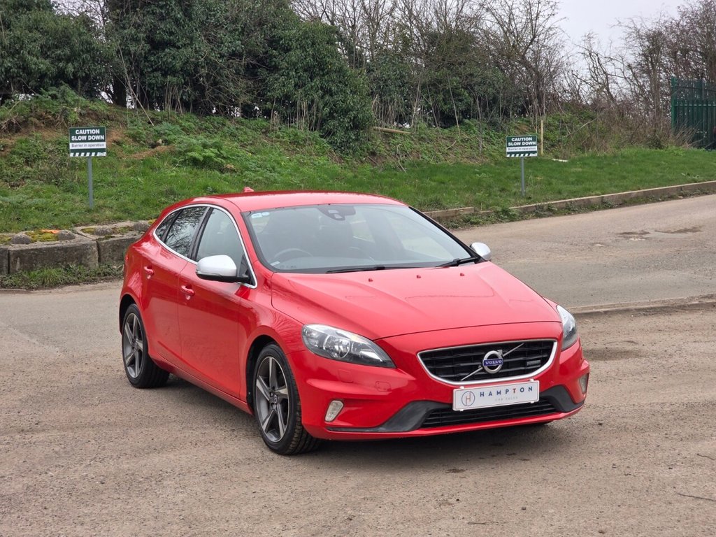 Used Volvo V40 2014 for sale - 77780526: Photo 2