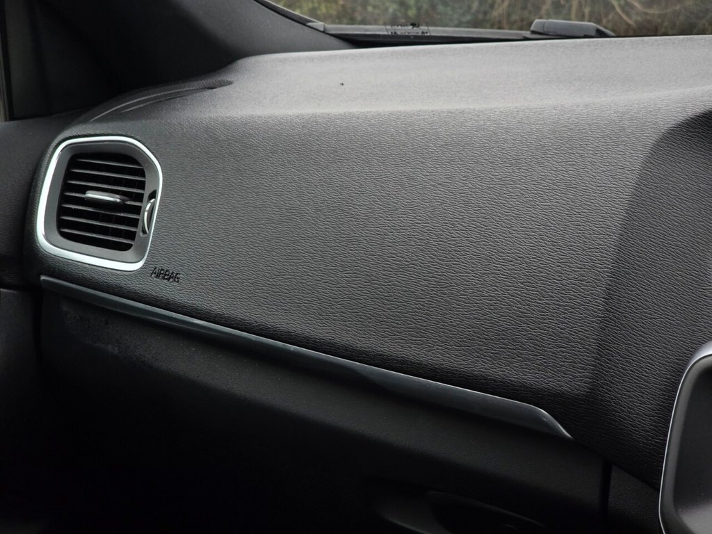 Used Volvo V40 2014 for sale - 77780526: Photo 23