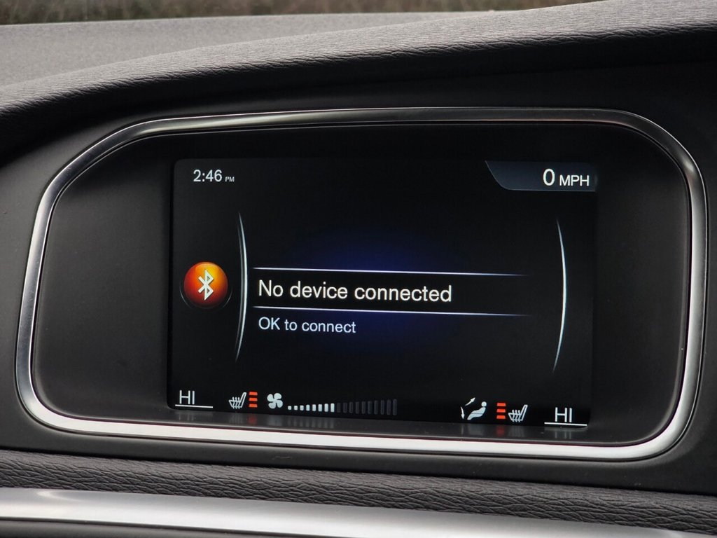 Used Volvo V40 2014 for sale - 77780526: Photo 25