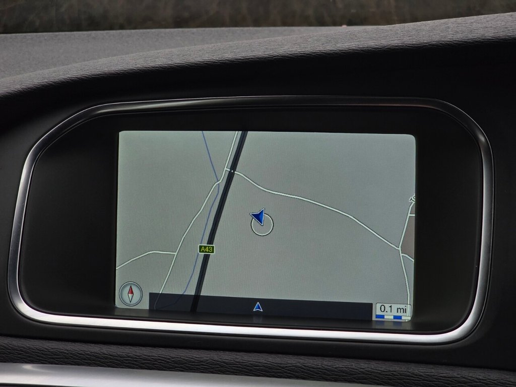 Used Volvo V40 2014 for sale - 77780526: Photo 28