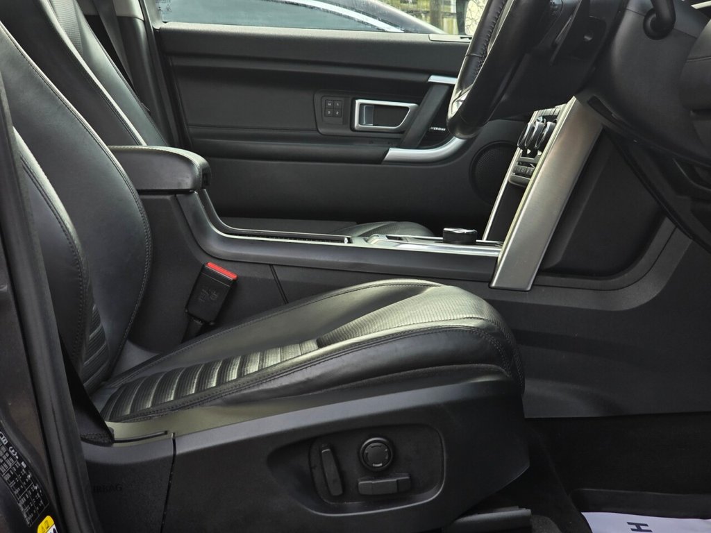 Used Land Rover Discovery Sport 2017 for sale - 77313339: Photo 13