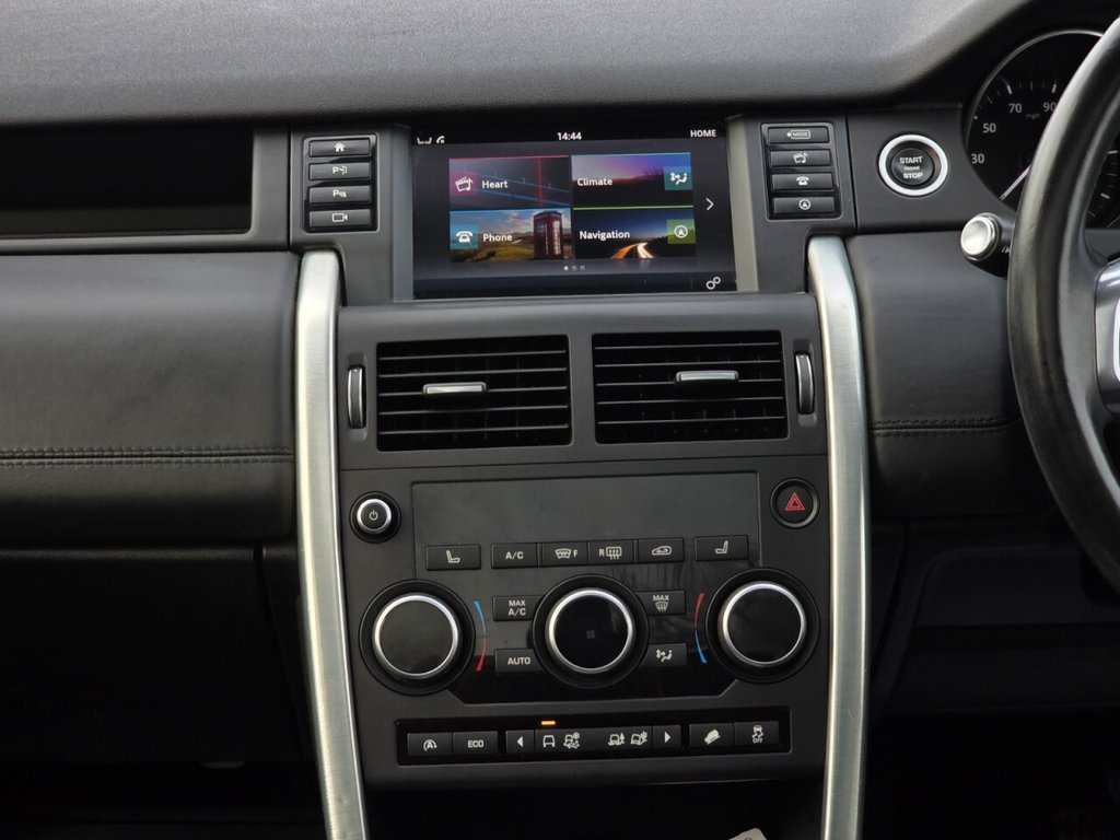 Used Land Rover Discovery Sport 2017 for sale - 77313339: Photo 17