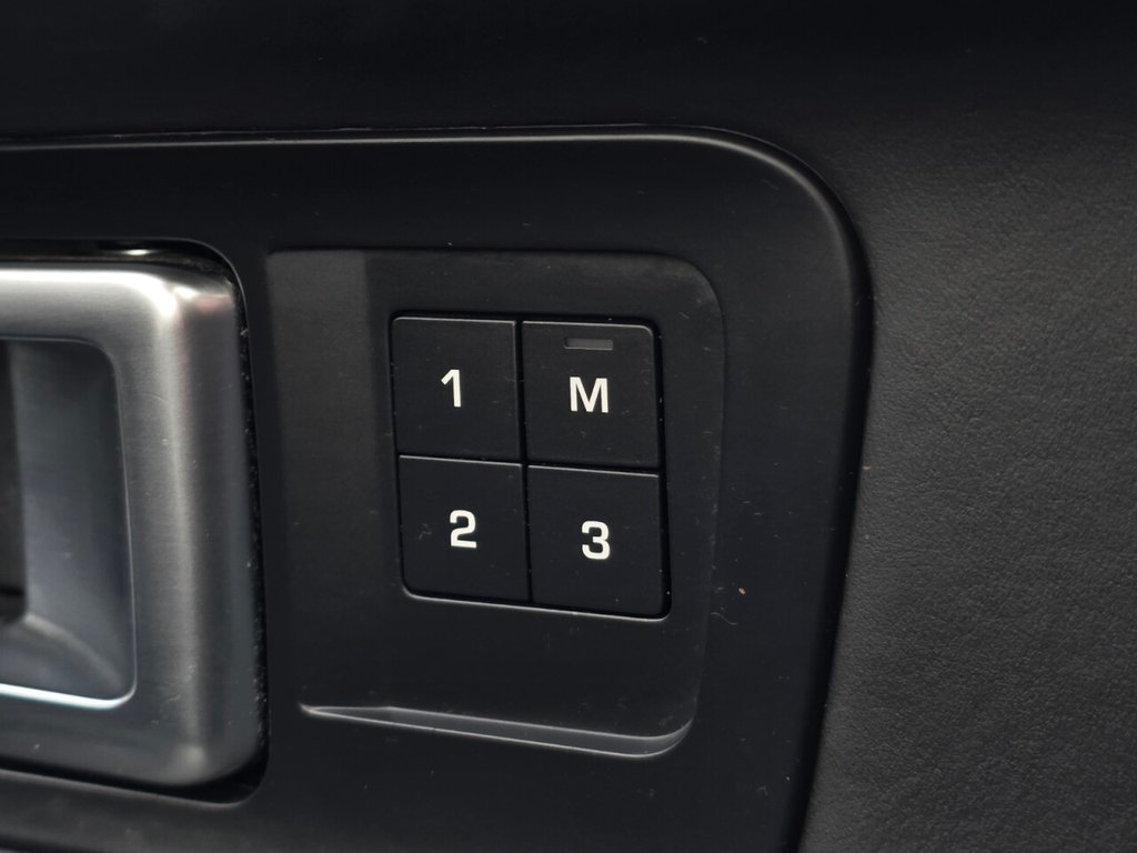 Used Land Rover Discovery Sport 2017 for sale - 77313339: Photo 31