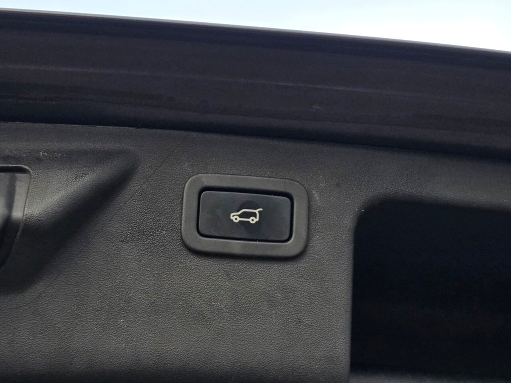 Used Land Rover Discovery Sport 2017 for sale - 77313339: Photo 46