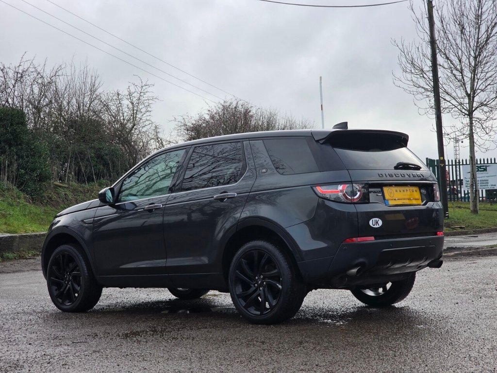 Used Land Rover Discovery Sport 2017 for sale - 77313339: Photo 6