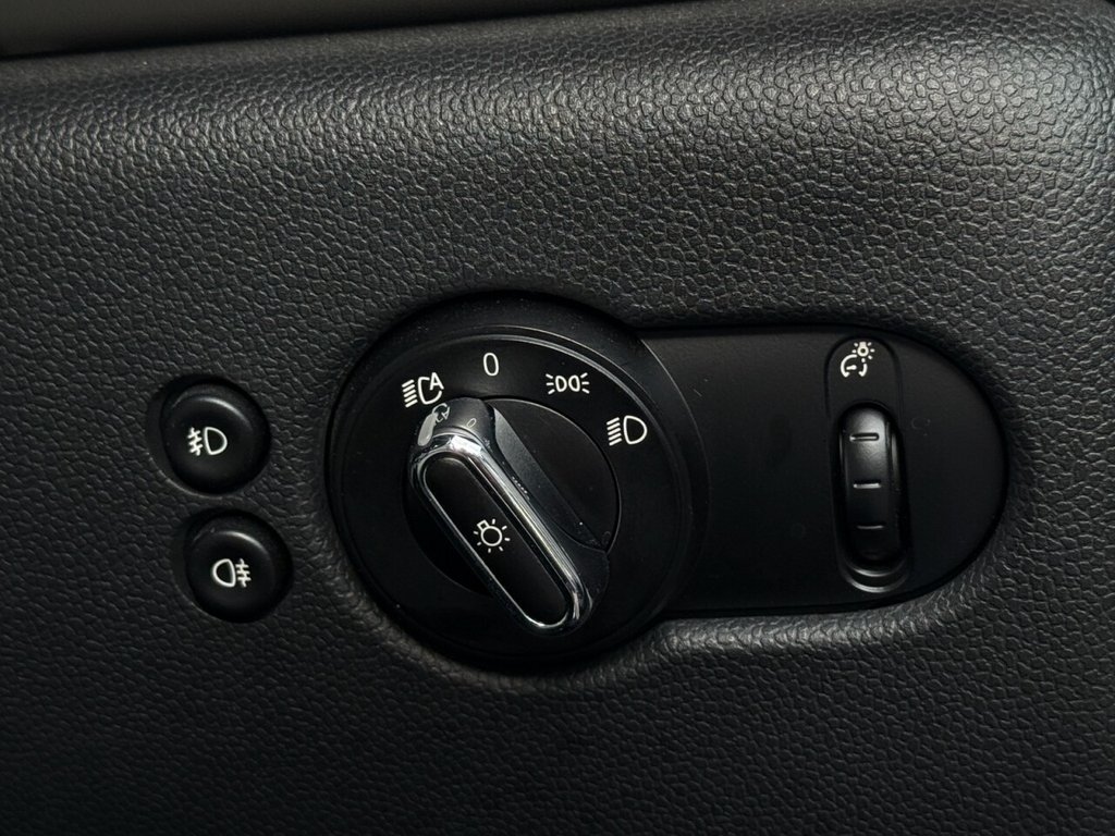 Used MINI Hatch 2014 for sale - 76851055: Photo 29