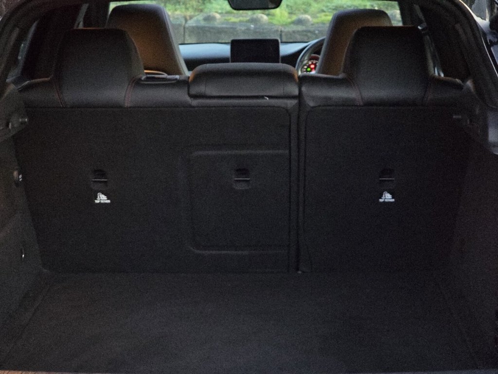 Used Mercedes-Benz GLA 2018 for sale - 76820879: Photo 43