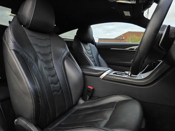 Used BMW 8 Series 2019 for sale - 76216802: Photo 8
