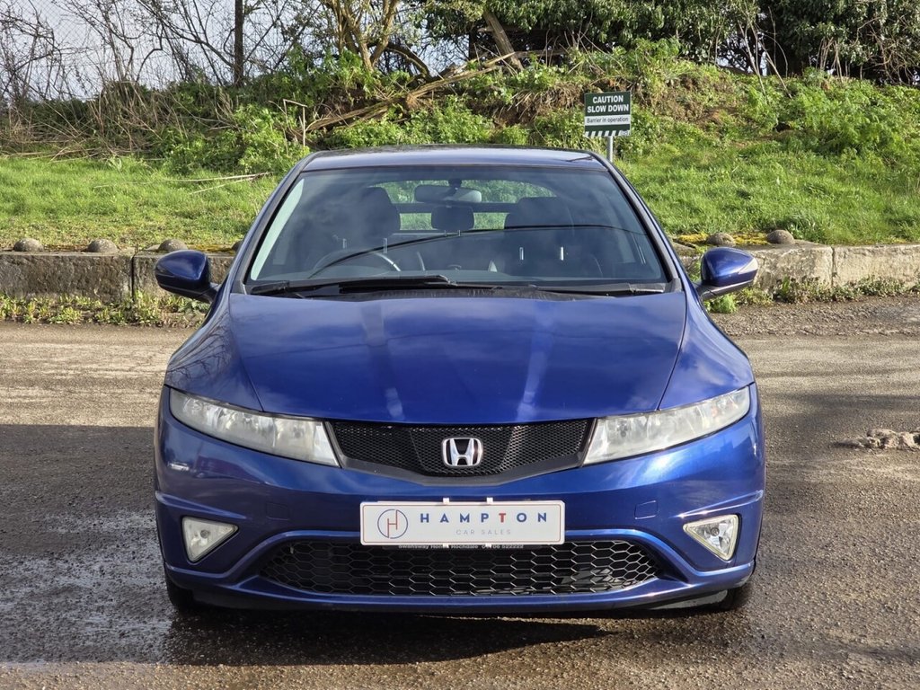Used Honda Civic 2010 for sale - 78022068: Photo 4
