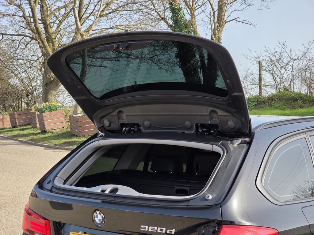 Used BMW 3 Series 2017 for sale - 77765658: Photo 38