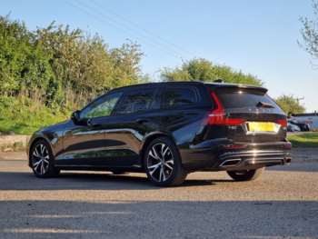Used Volvo V60 2020 for sale - 74721868: Photo