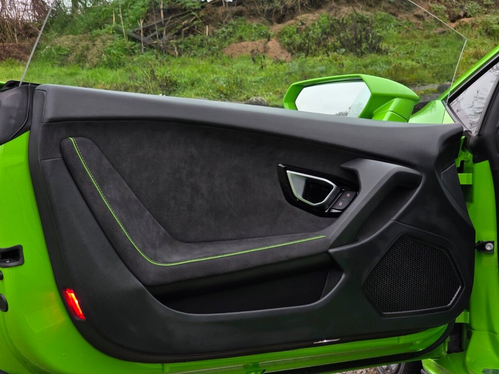 Used Lamborghini Huracan 2020 for sale - 77672689: Photo 15