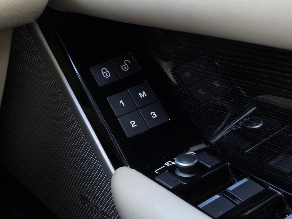 Used Land Rover Range Rover Velar 2020 for sale - 77534294: Photo 18