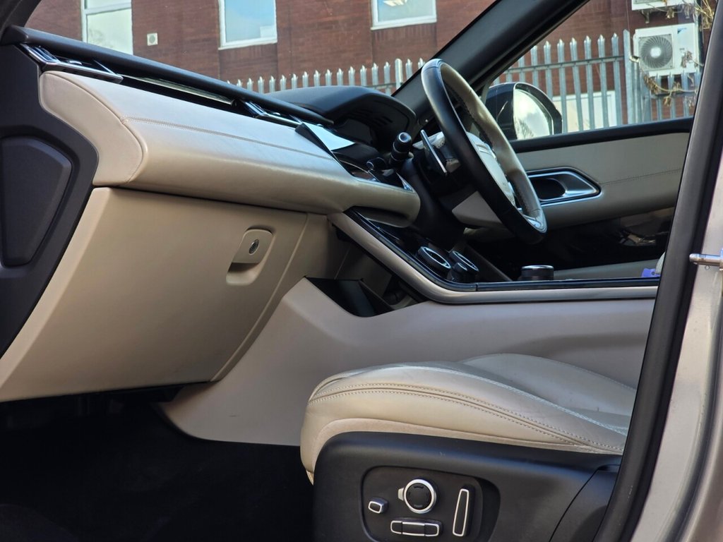 Used Land Rover Range Rover Velar 2020 for sale - 77534294: Photo 32