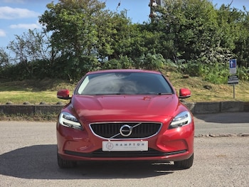 Used Volvo V40 2019 for sale - 78658029: Photo