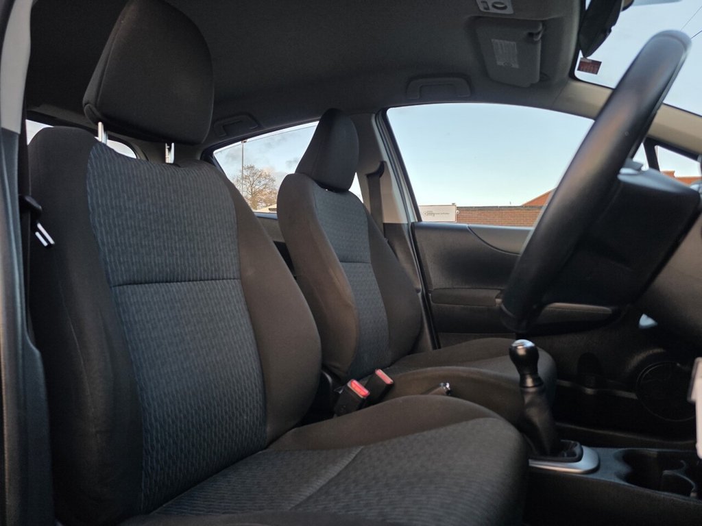 Used Toyota Yaris 2012 for sale - 76820854: Photo 10