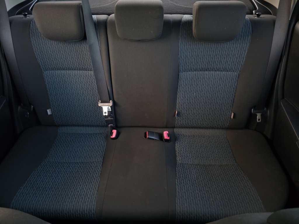 Used Toyota Yaris 2012 for sale - 76820854: Photo 11