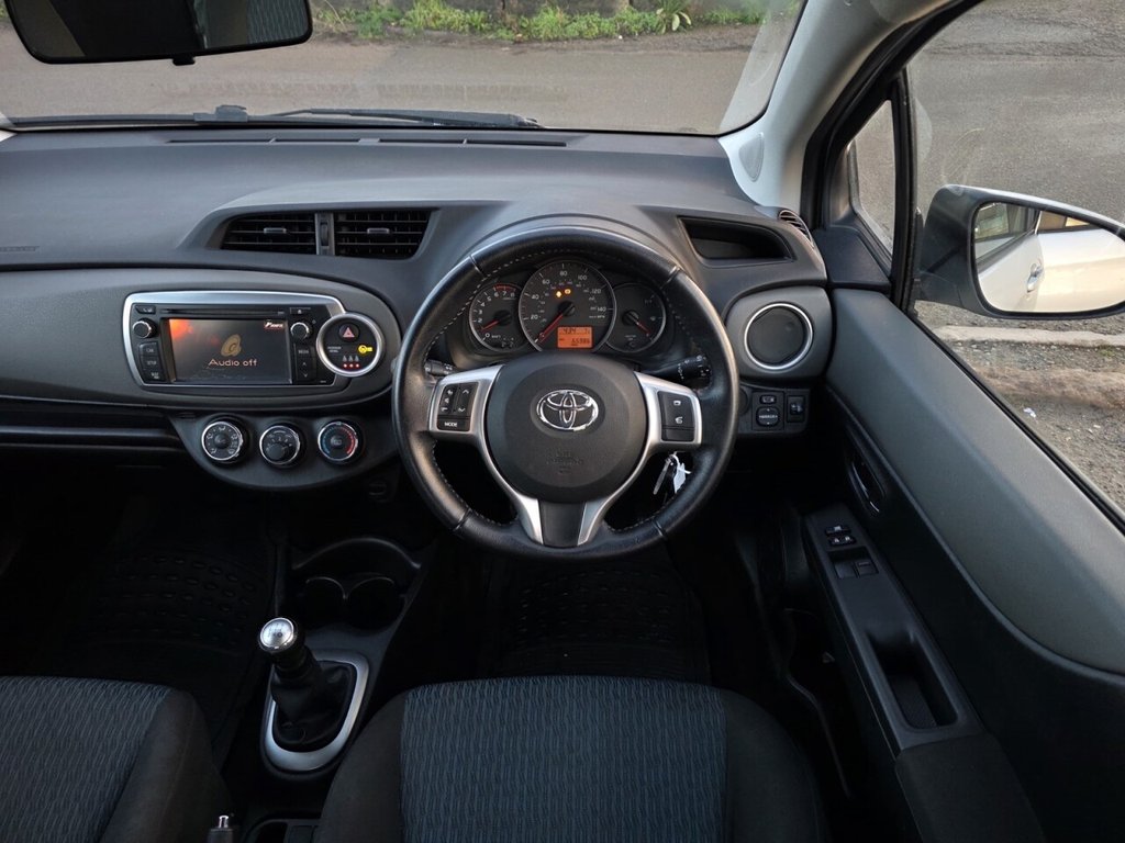 Used Toyota Yaris 2012 for sale - 76820854: Photo 12