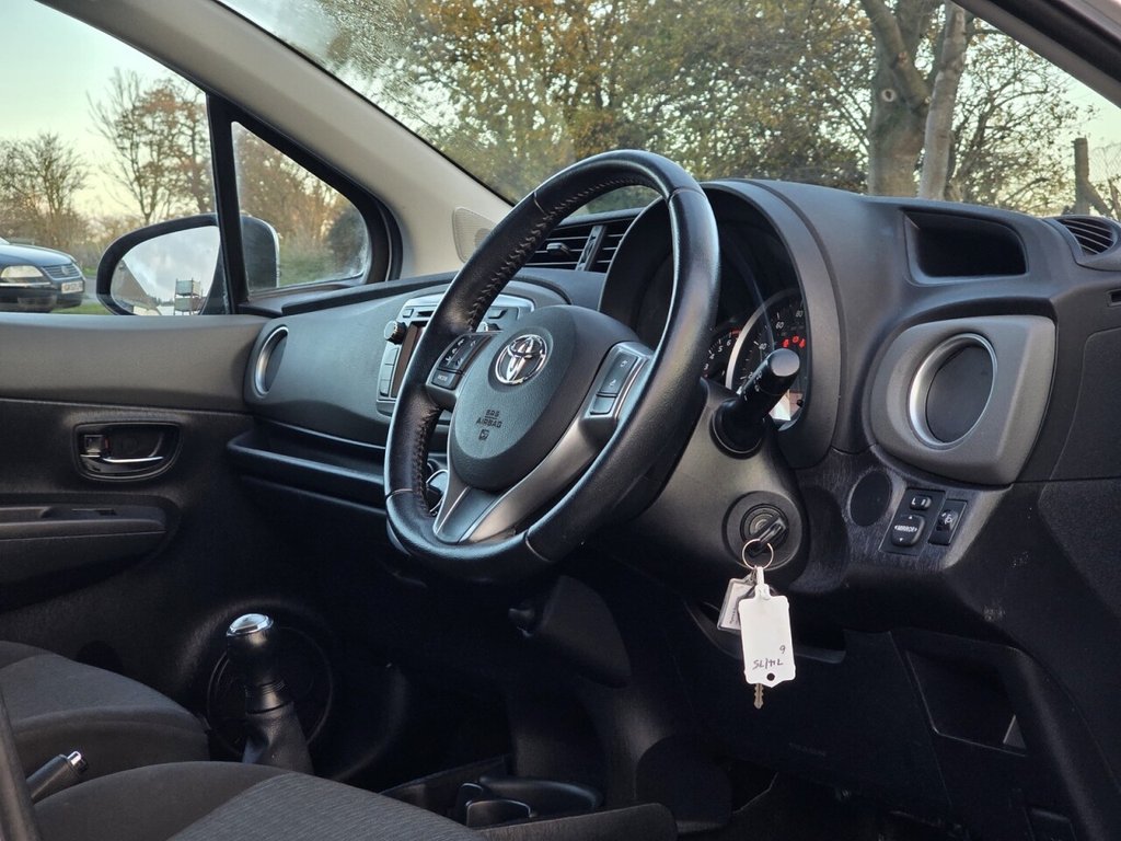 Used Toyota Yaris 2012 for sale - 76820854: Photo 14