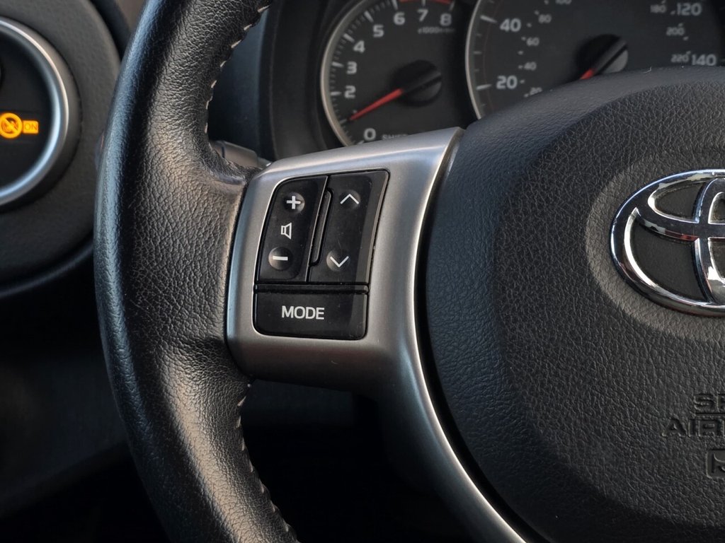 Used Toyota Yaris 2012 for sale - 76820854: Photo 17