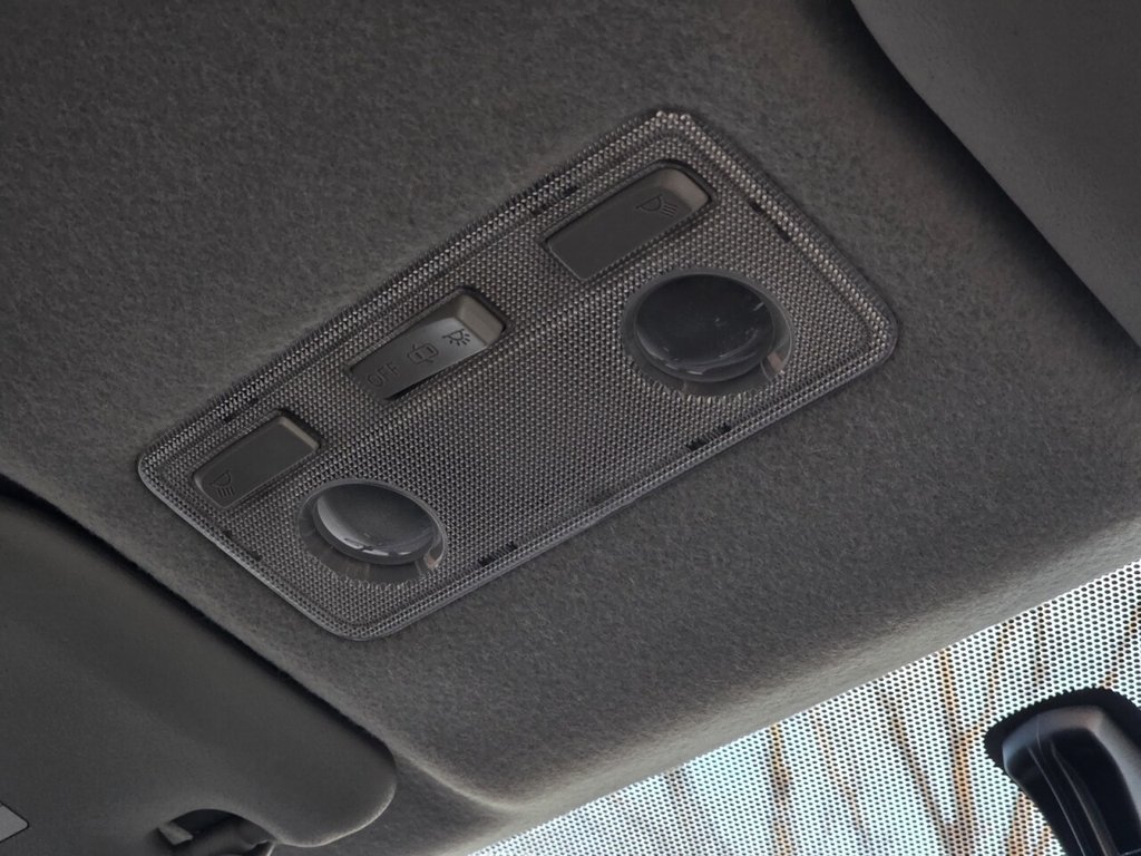 Used Toyota Yaris 2012 for sale - 76820854: Photo 25