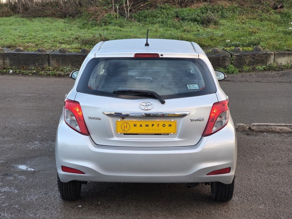 Used Toyota Yaris 2012 for sale - 76820854: Photo 7