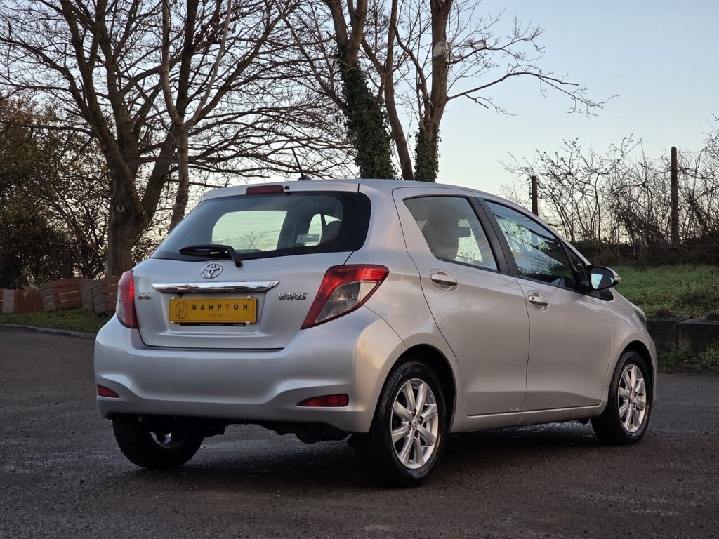 Used Toyota Yaris 2012 for sale - 76820854: Photo 9