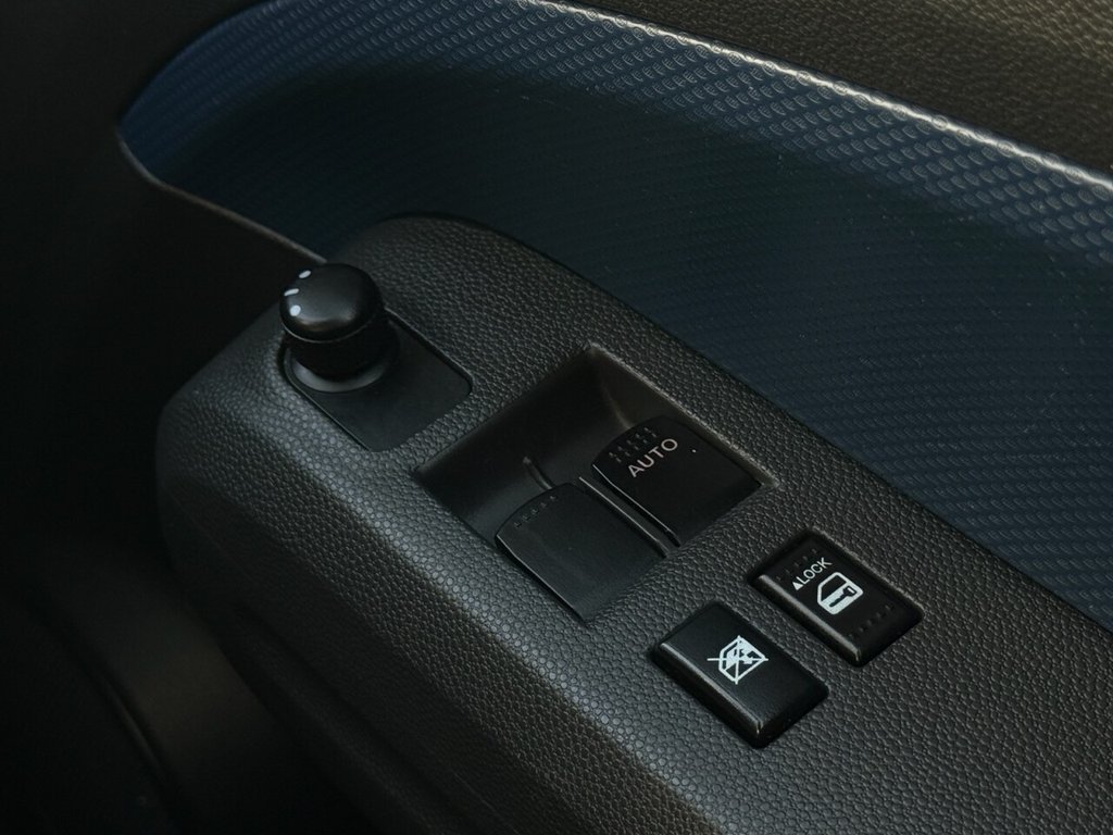 Used Vauxhall Agila 2012 for sale - 76942876: Photo 22