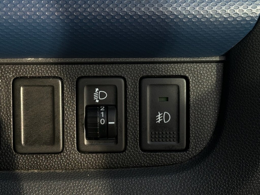 Used Vauxhall Agila 2012 for sale - 76942876: Photo 23