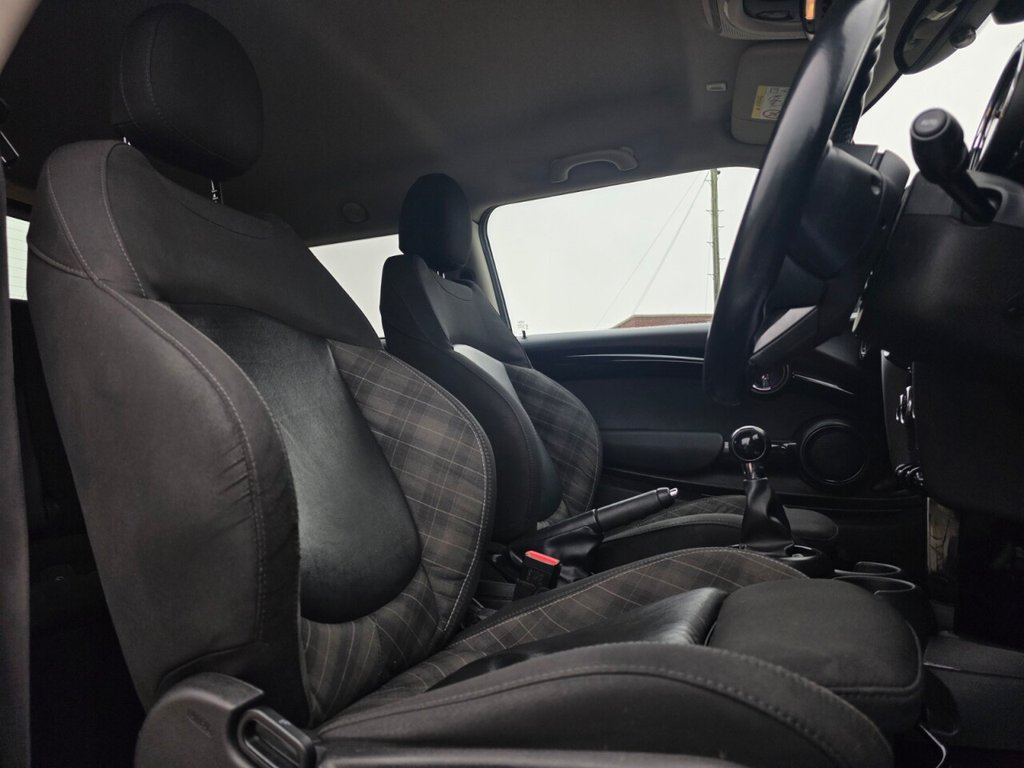 Used MINI Hatch 2018 for sale - 77780817: Photo 11