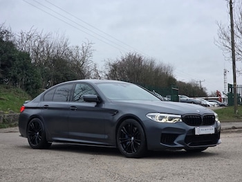 2018 (13) - M5 4dr DCT