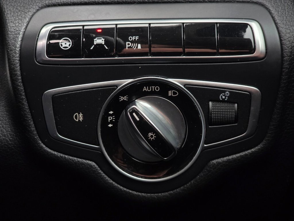 Used Mercedes-Benz GLC 2016 for sale - 77780682: Photo 33