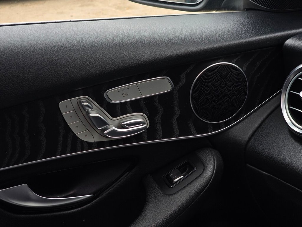 Used Mercedes-Benz GLC 2016 for sale - 77780682: Photo 43